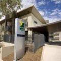 Отель Quest Serviced Apartments Alice Springs