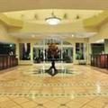 Фотография отеля Embassy Suites by Hilton Los Marlins Hotel & Golf Resort Lobby