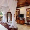 Фотография отеля Bali Tropic Resort & Spa Guest Room
