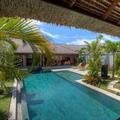 Отель Villa B Bali