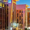 Отель Suite Novotel Mall Of The Emirates