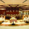 Отель Sharjah Premiere Hotel & Resort