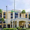 Отель Holiday Inn Express & Suites Kendall East Miami