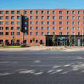 Отель Motel One Hamburg-Altona