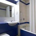 Отель Travelodge Leeds Central