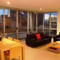 Отель Quest Hero Apartments Melbourne