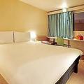 Отель Ibis Sevilla