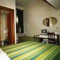Отель Tomas Bed & Breakfast