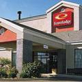 Отель Econo Lodge at I-40