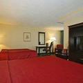 Отель Clarion Hotel Bakersfield