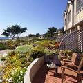 Отель Pelican Inn & Suites