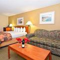 Отель BEST WESTERN PLUS Capitola By-the-Sea Inn & Suites