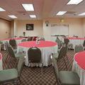 Отель Holiday Inn Express Tracy