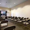 Отель Microtel Inn and Suites Tracy