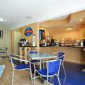 Отель Baymont Inn and Suites Branford