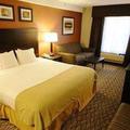 Отель Comfort Suites Danbury