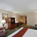 Отель Holiday Inn Express Hotel & Suites Hartford