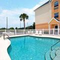 Отель Microtel Inn & Suites Bushnell