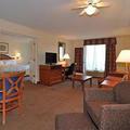 Отель Clarion Inn & Suites Clearwater