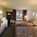 Отель Howard Johnson Express Inn Tallahassee