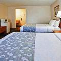 Отель La Quinta Inn Tampa East Fairgrounds