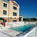 Отель Holiday Inn Express Hotel & Suites Tavares