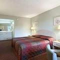 Отель Executive Inn Calhoun
