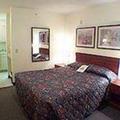 Отель Sun Suites of Cumming