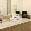 Отель Travelodge Hampton