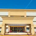 Отель La Quinta Inn Meridian