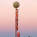Отель Desert Moon Motel