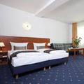 Отель Hotel Atrium Charlottenburg