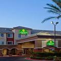 Отель La Quinta Inn and Suites Las Vegas Red Rock Summerlin